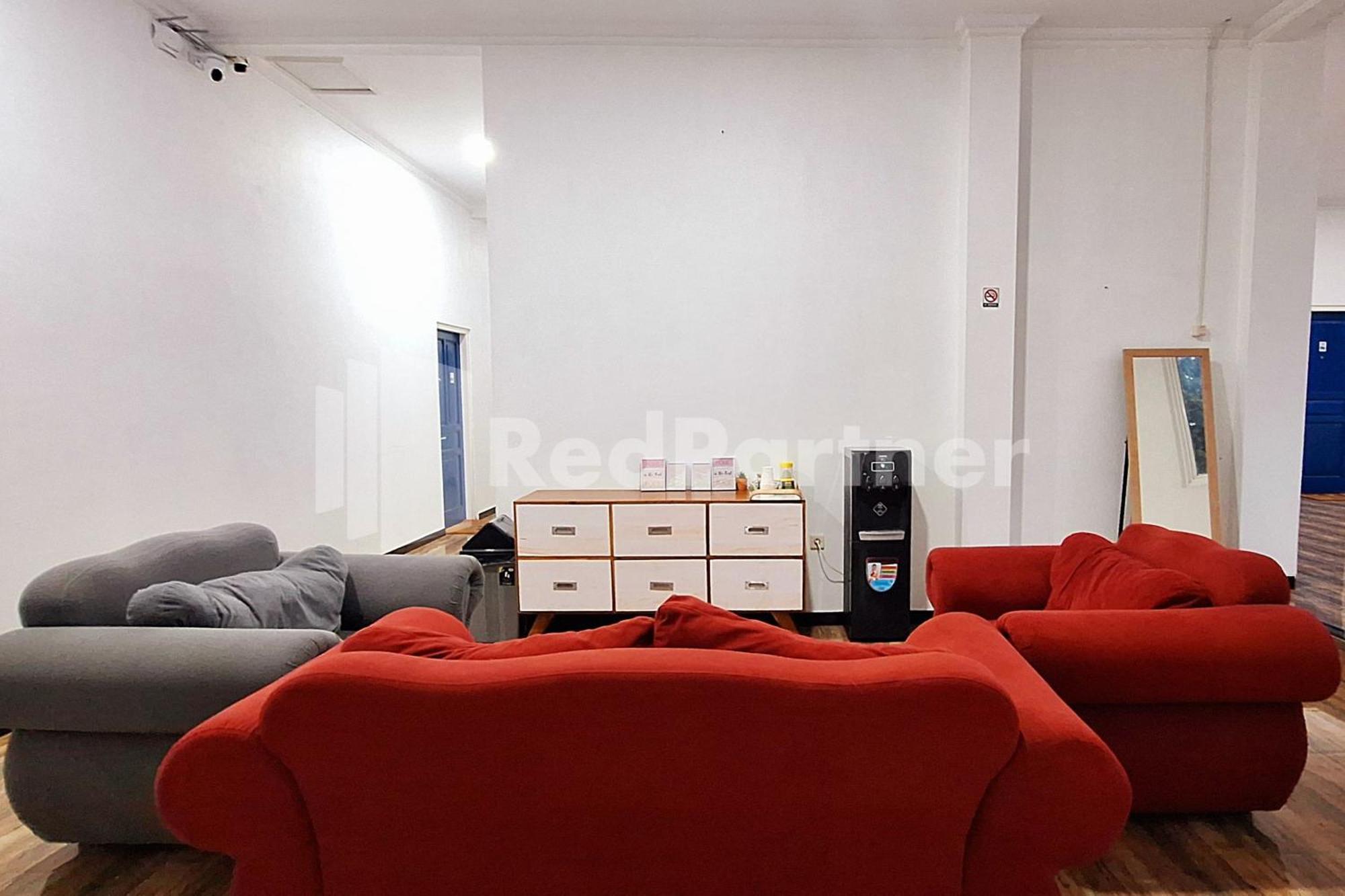 House N Coffee 55 Temanggung Redpartner Hotell Eksteriør bilde